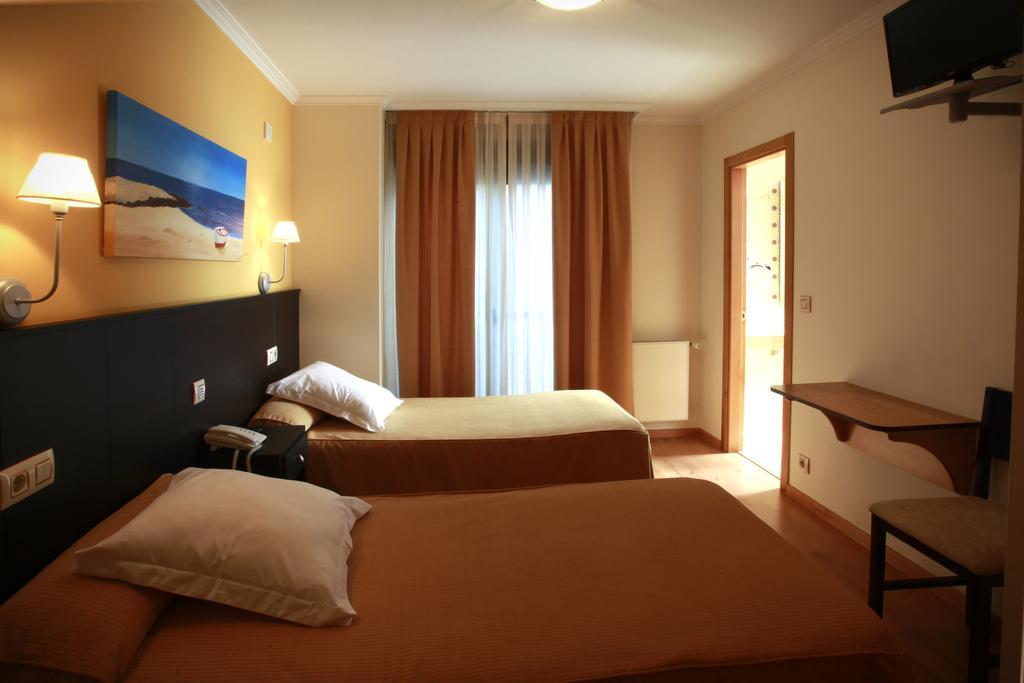 Hotel Habitat Cm Muxía Extérieur photo