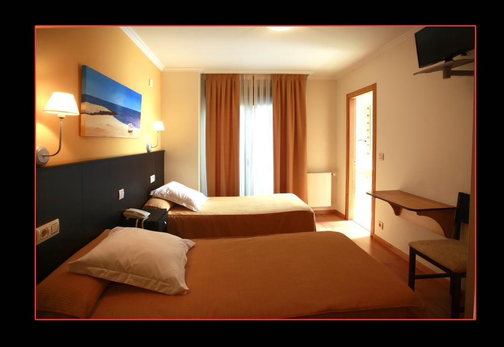 Hotel Habitat Cm Muxía Extérieur photo